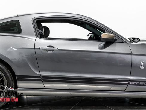 Used 2013 Ford Mustang Shelby GT500 RWD image 42