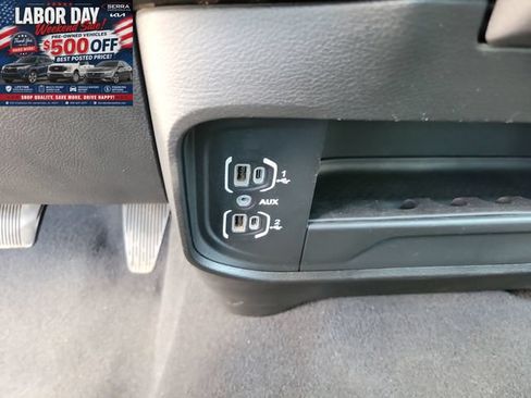 Used 2024 RAM 3500 Big Horn AWD/4WD image 20