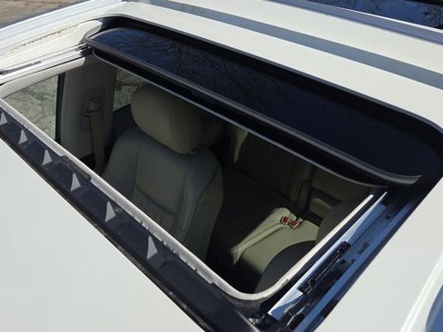 Used 2019 INFINITI QX60 Luxe w/ Sensory Package image 3