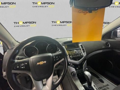 Used 2011 Chevrolet Cruze LT FWD image 10