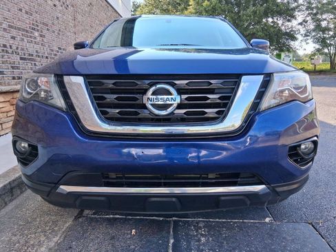 Used 2018 Nissan Pathfinder SV AWD/4WD image 5