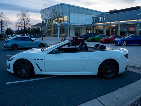 Used 2013 Maserati GranTurismo Sport image 31