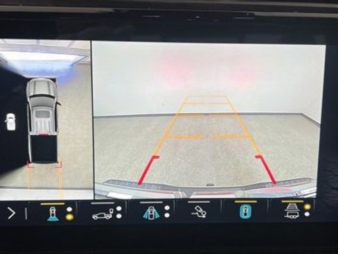 Used 2023 GMC Sierra 1500 AT4 w/ Technology Package image 35