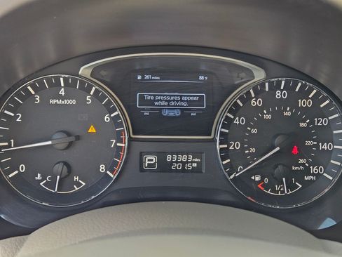 Used 2014 Nissan Altima 2.5 S w/ Display Audio Package FWD image 23