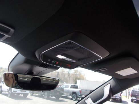 New 2025 GMC Sierra EV Denali image 20