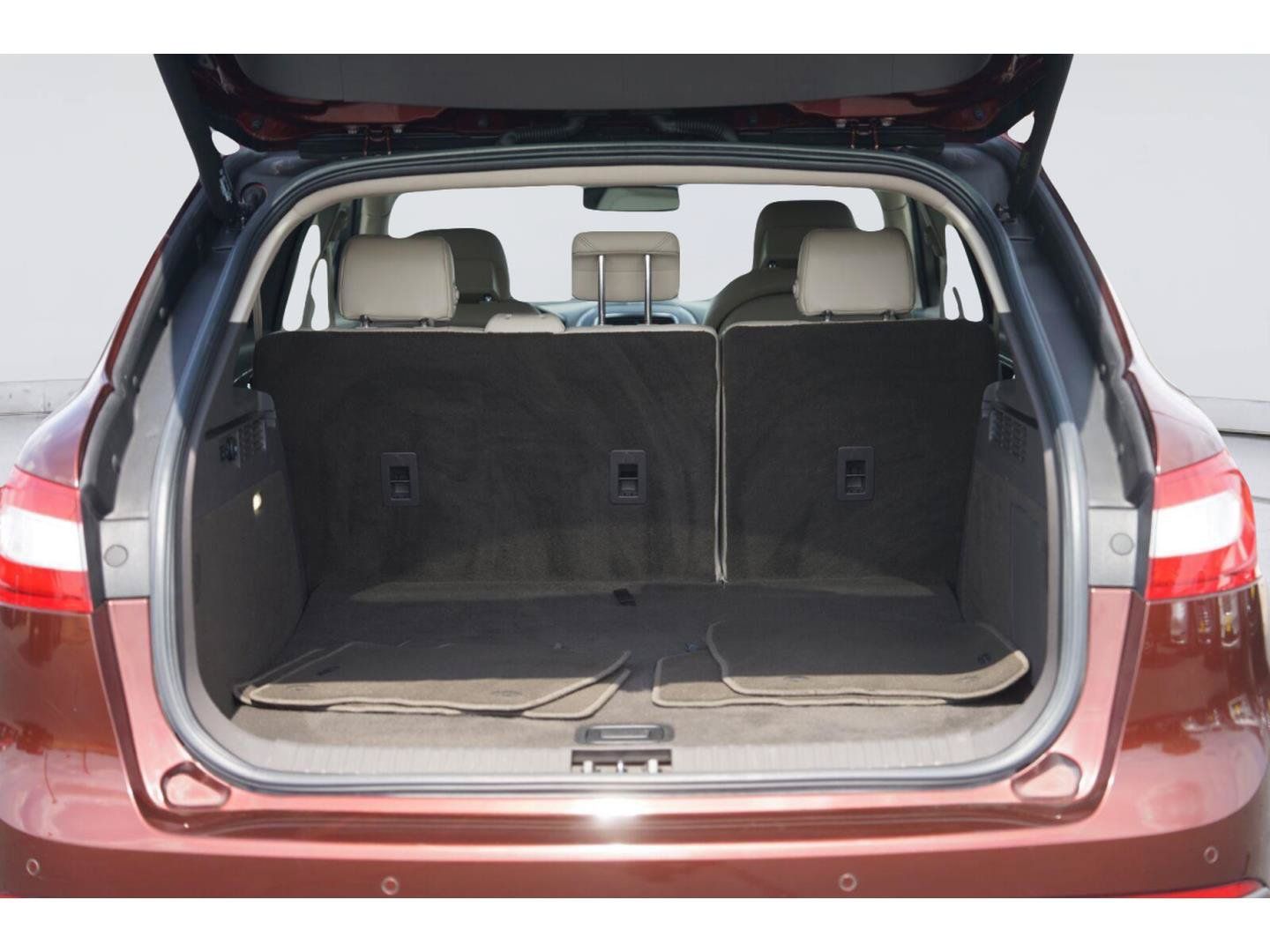 Used 2016 Lincoln MKX Reserve w/ Climate Package FWD image 32
