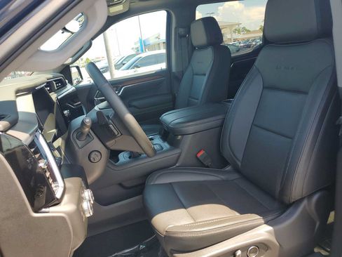 Used 2025 GMC Sierra 1500 Denali w/ Denali Reserve Package AWD/4WD image 21
