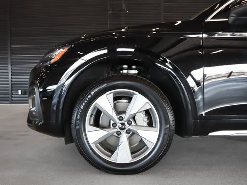 Used 2023 Audi Q5 2.0T Premium Plus w/ Premium Plus Package image 5