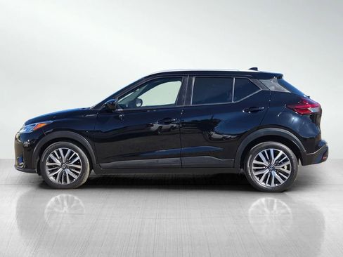 Used 2021 Nissan Kicks SV image 7
