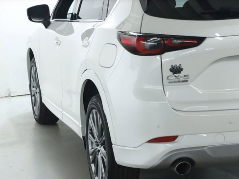 Used 2025 MAZDA CX-5 Signature image 43