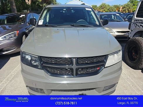 Used 2020 Dodge Journey SE w/ Blacktop Package FWD image 1