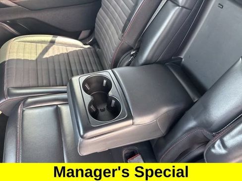 Used 2025 Ford Explorer ST-Line w/ ST-Line Street Pack AWD/4WD image 34