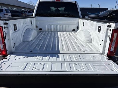 Used 2025 Ford F250 XLT w/ FX4 Off-Road Package image 5