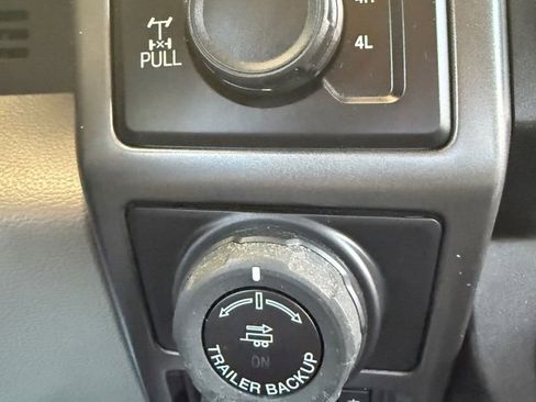 Used 2018 Ford F150 XLT w/ Equipment Group 302A Luxury image 23