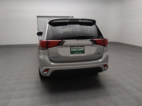 Used 2021 Mitsubishi Outlander LE image 6
