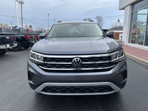 Used 2023 Volkswagen Atlas SE image 2