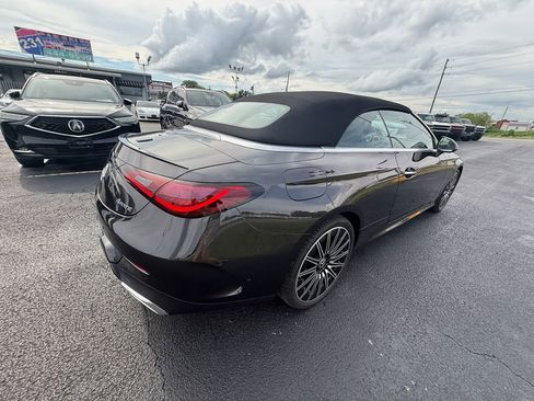 Used 2025 Mercedes-Benz CLE 300 4MATIC Cabriolet image 3