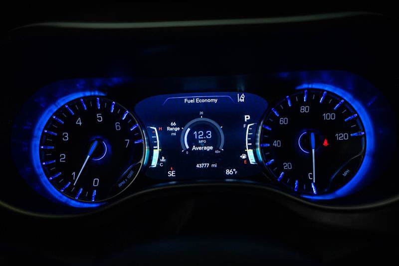 Used 2025 Chrysler Pacifica Select FWD image 17