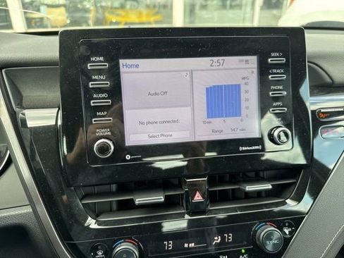 Used 2023 Toyota Camry SE image 14