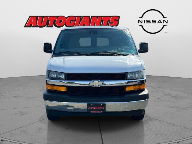 Used 2020 Chevrolet Express 3500 LT w/ LT Preferred Equipment Group RWD image 9