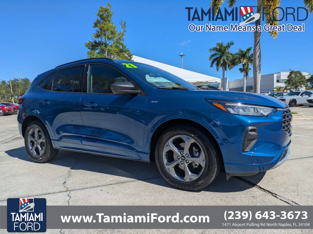 Used 2023 Ford Escape ST-Line w/ Equipment Group 301A FWD image 1