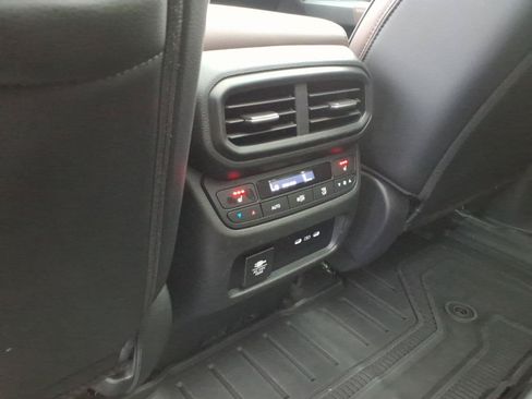 Certified 2025 Honda Pilot Elite image 7