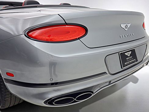 Certified 2022 Bentley Continental GT image 16