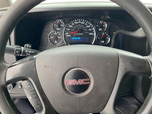 Certified 2012 GMC Savana 2500 image 8