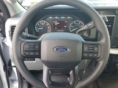 New 2026 Ford F250 XL w/ XL Chrome Package image 15