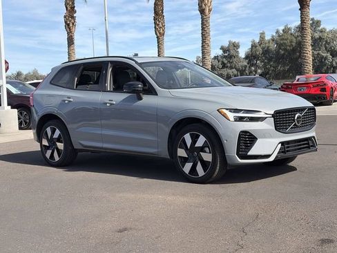 New 2025 Volvo XC60 T8 Plus w/ Protection Package Premier image 4