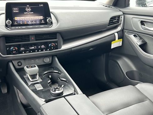 New 2026 Nissan Rogue SV AWD/4WD image 24