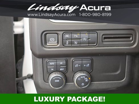 Used 2024 Chevrolet Tahoe RST w/ RST Performance Edition AWD/4WD image 16