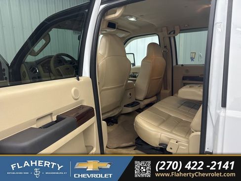 Used 2008 Ford F250 4x4 Crew Cab Super Duty image 11