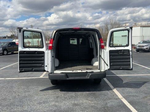 Used 2019 Chevrolet Express 2500 w/ Driver Convenience Package RWD image 24