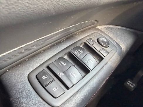 Used 2021 Dodge Durango R/T w/ Technology Group AWD/4WD image 26