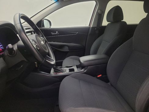 Used 2018 Kia Sorento LX image 17