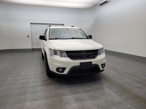 Used 2019 Dodge Journey SE w/ Blacktop Package image 14