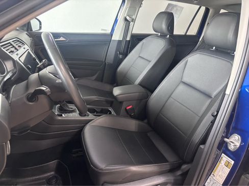 Used 2021 Volkswagen Tiguan SE w/ Panoramic Sunroof Package AWD/4WD image 13