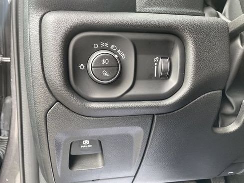 Used 2024 RAM 1500 Big Horn AWD/4WD image 25