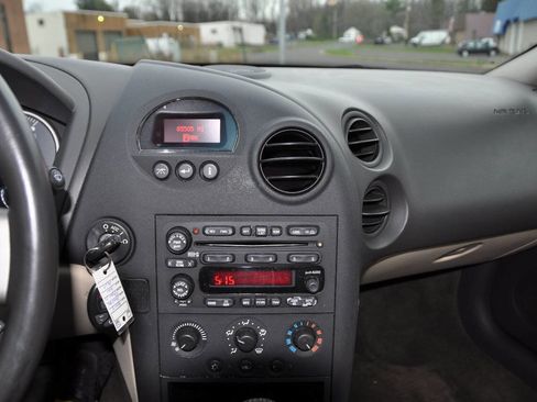 Used 2005 Pontiac Grand Prix GTP w/ Premium Audio Package FWD image 28