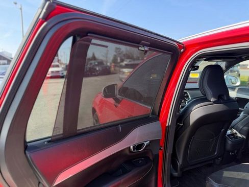 Used 2019 Volvo XC90 T6 R-Design w/ Advanced Package image 18