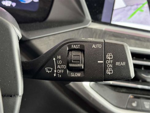 Used 2022 BMW X5 xDrive40i w/ M Sport Package image 24