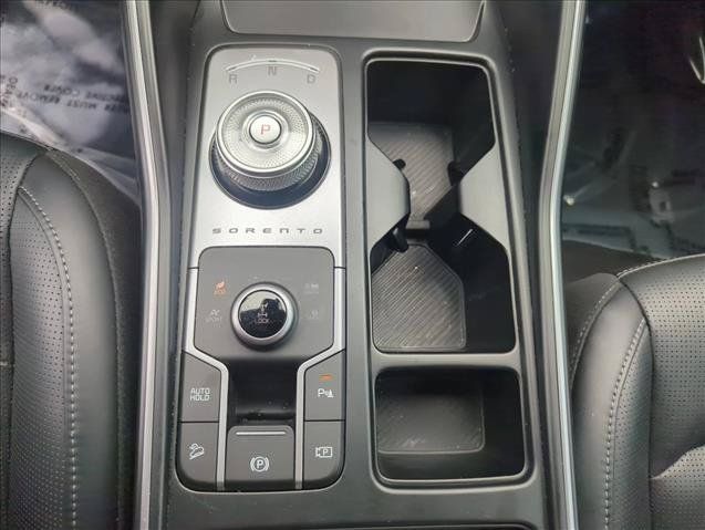 Used 2025 Kia Sorento EX AWD/4WD image 14