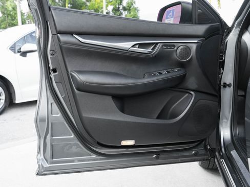 Used 2025 INFINITI QX55 Luxe w/ Accent Package image 27