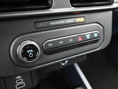 New 2026 Ford Maverick XL FWD image 14