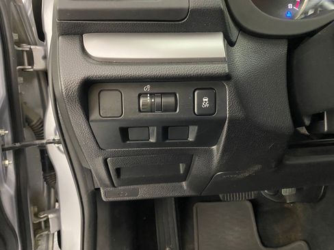 Used 2014 Subaru Crosstrek 2.0i Limited w/ Popular Package #2 image 18