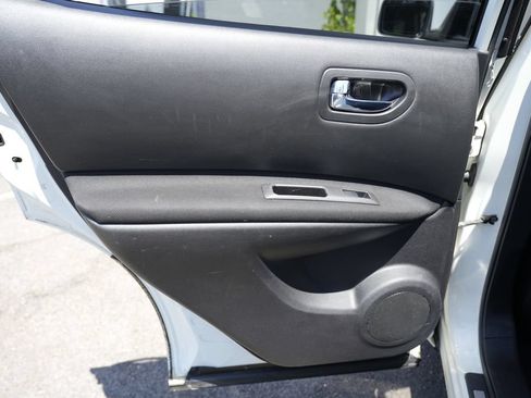Used 2010 Nissan Rogue S w/ 360 Degree Value Pkg AWD/4WD image 24