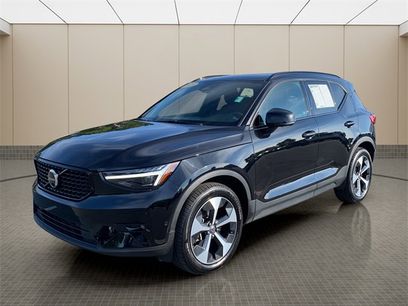 Used 2025 Volvo XC40 B5 Plus w/ Protection Package Premier