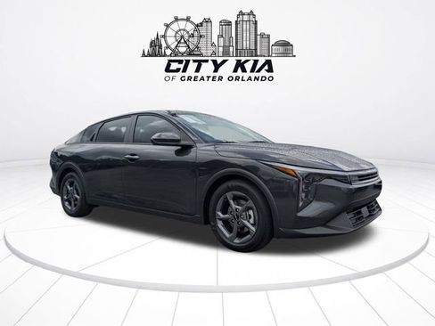 New 2026 Kia K4 FWD image 9