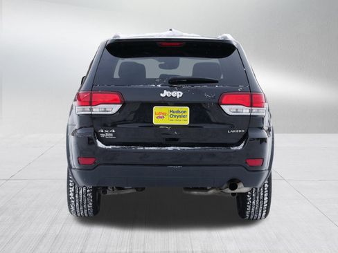 Used 2021 Jeep Grand Cherokee Laredo image 6